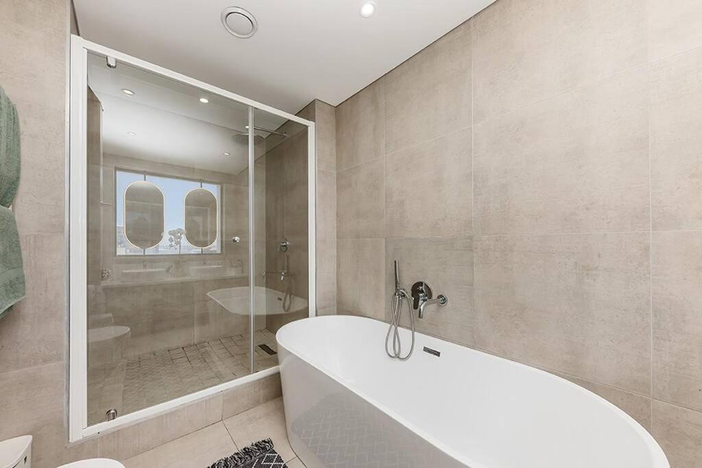 Luxury Penthouse In Woodstock Apartment *